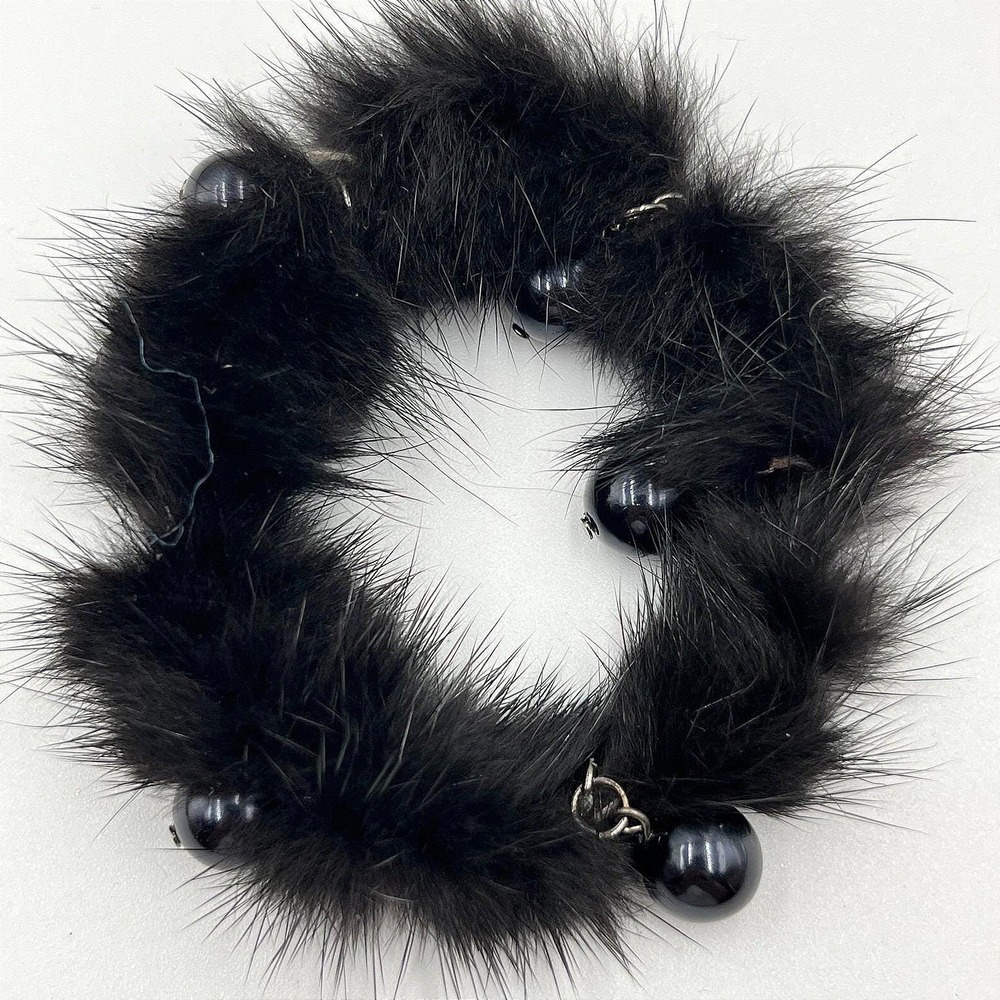Vintage Y2K Glam Faux Fur & Black Pearl‎ Stretch Bracelet Set Retro Goth 2pc